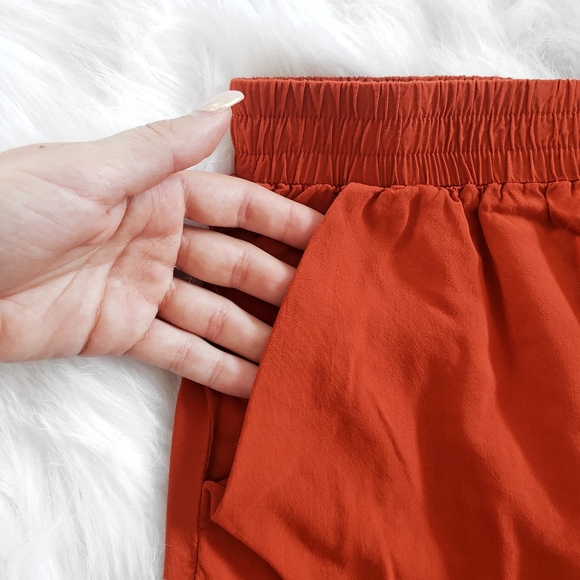 4/20$ - NWOT - FOREVER 21 - Women's Mini Short - S - Picture 3 of 5